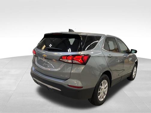 Sterling Gray Metallic 2024 Chevrolet Equinox 1LT