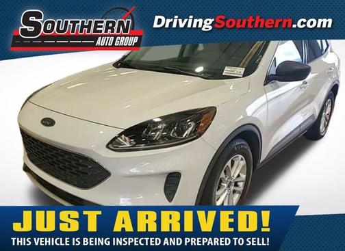 Oxford White 2022 Ford Escape SE