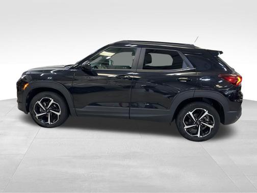 Mosaic Black Metallic 2022 Chevrolet Trailblazer RS