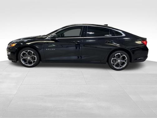Mosaic Black Metallic 2024 Chevrolet Malibu FWD 1LT