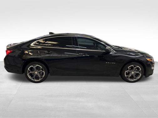 Mosaic Black Metallic 2024 Chevrolet Malibu FWD 1LT