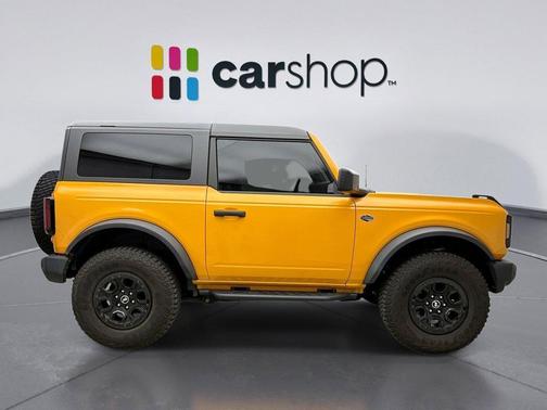 CYBER ORANGE MET TRI-COAT 2022 Ford Bronco Wildtrak