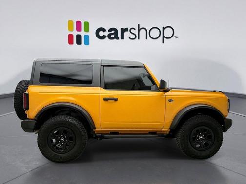 CYBER ORANGE MET TRI-COAT 2022 Ford Bronco Wildtrak