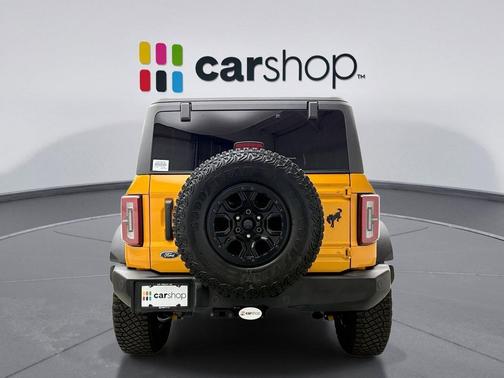 CYBER ORANGE MET TRI-COAT 2022 Ford Bronco Wildtrak