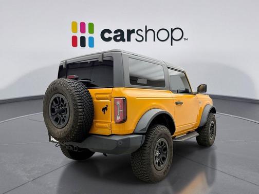 CYBER ORANGE MET TRI-COAT 2022 Ford Bronco Wildtrak