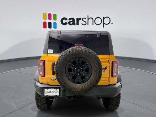 CYBER ORANGE MET TRI-COAT 2022 Ford Bronco Wildtrak