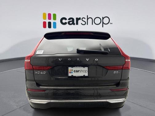 2023 Volvo XC60 B5 Plus Bright Theme