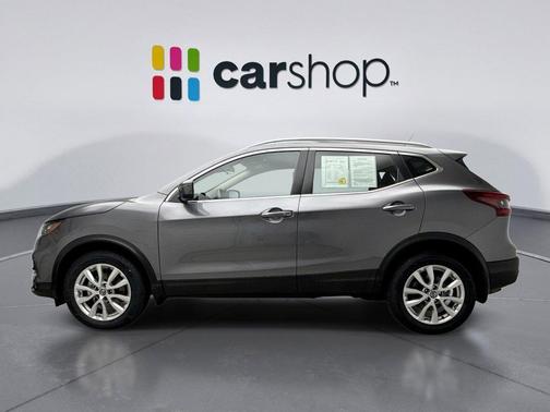 2022 Nissan Rogue Sport SV