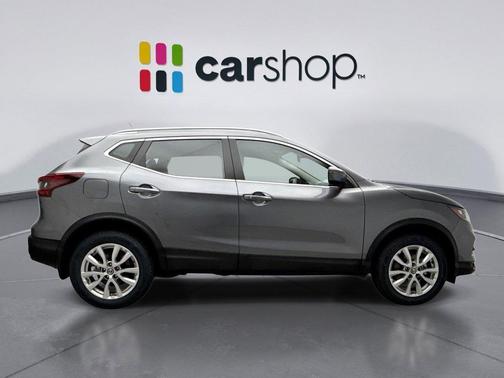 2022 Nissan Rogue Sport SV