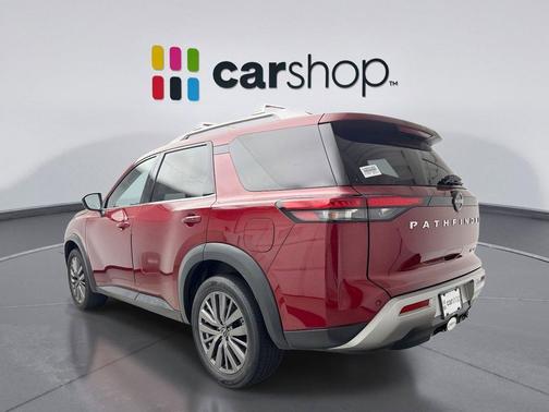 2023 Nissan Pathfinder SL 4WD