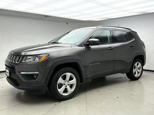 Granite Crystal Metallic Clearcoat 2019 Jeep Compass Latitude