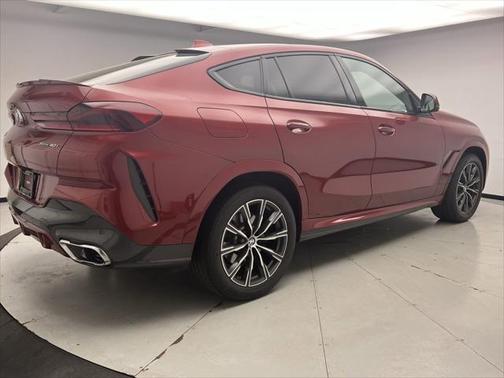 2021 BMW X6 xDrive40i