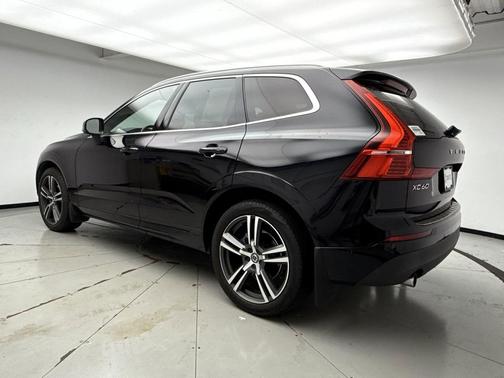 2018 Volvo XC60 T5 Momentum