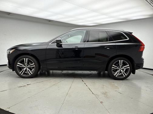 2018 Volvo XC60 T5 Momentum