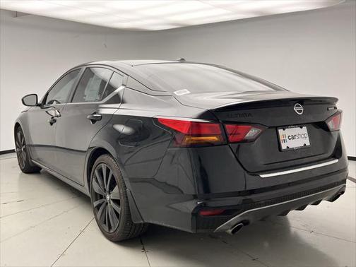 2022 Nissan Altima SR FWD