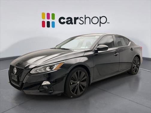 2022 Nissan Altima SR FWD