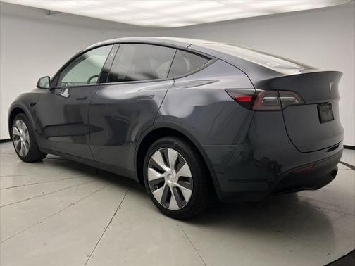 2023 Tesla Model Y RWD