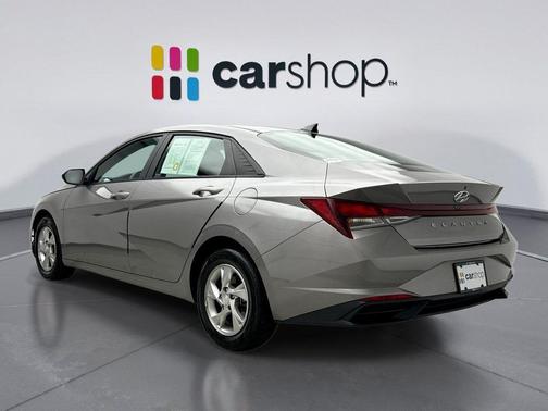 Fluid Metal 2023 Hyundai ELANTRA SE