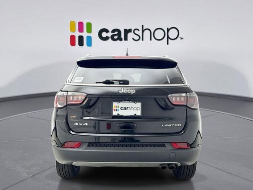 Diamond Black Crystal Pearlcoat 2022 Jeep Compass Limited