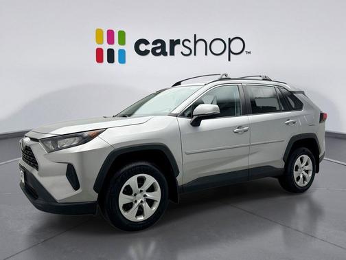 Silver Sky Metallic 2019 Toyota RAV4 LE