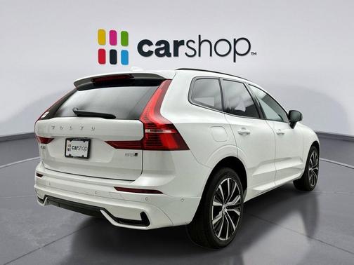 Crystal White 2025 Volvo XC60 B5 Plus