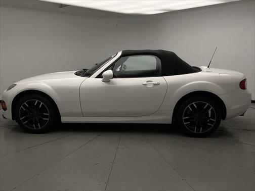 2015 Mazda MX-5 Miata Sport