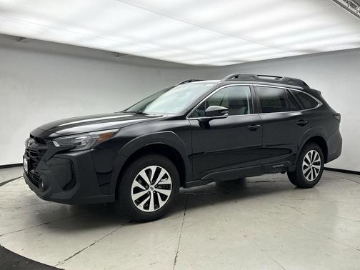 Crystal Black Silica 2023 Subaru Outback Premium