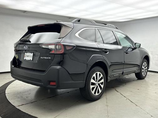 Crystal Black Silica 2023 Subaru Outback Premium