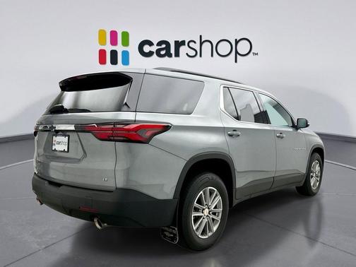 Sterling Gray Metallic 2023 Chevrolet Traverse LT Cloth