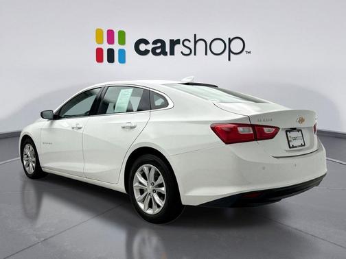 Summit White 2024 Chevrolet Malibu FWD 1LT