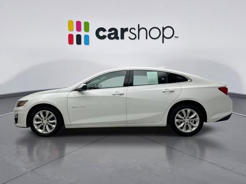 Summit White 2024 Chevrolet Malibu FWD 1LT
