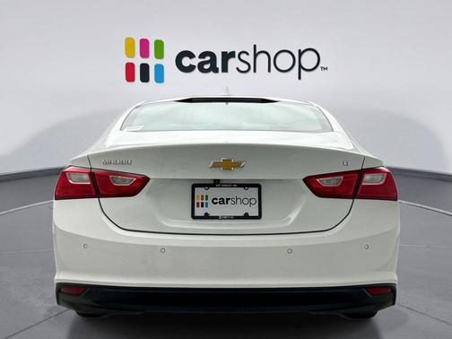 Summit White 2024 Chevrolet Malibu FWD 1LT