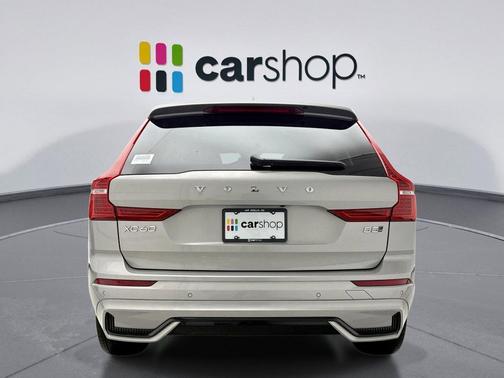 2023 Volvo XC60 B5 Plus Dark Theme