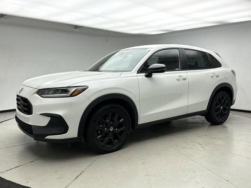 Platinum White 2024 Honda HR-V SPORT