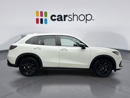 Platinum White 2024 Honda HR-V SPORT