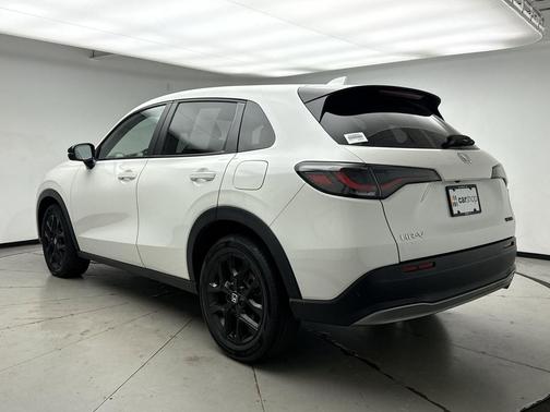 Platinum White 2024 Honda HR-V SPORT