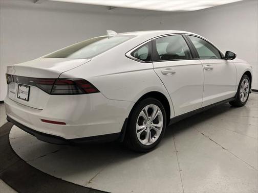 2025 Honda Accord LX 1.5T