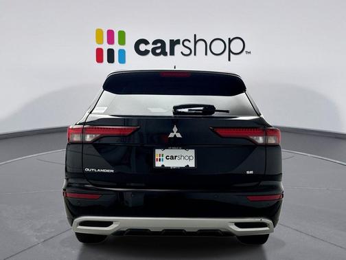 Labrador Black 2024 Mitsubishi Outlander SE S-AWC