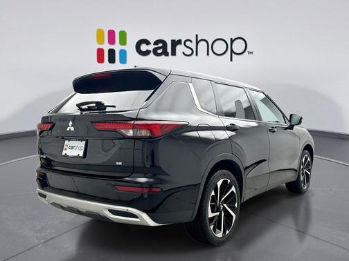 Labrador Black 2024 Mitsubishi Outlander SE S-AWC