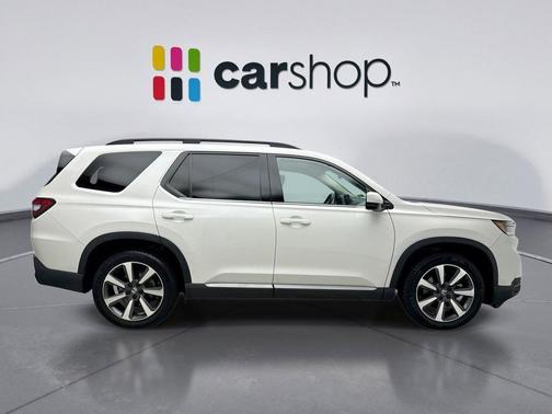 Platinum White 2025 Honda Pilot Elite