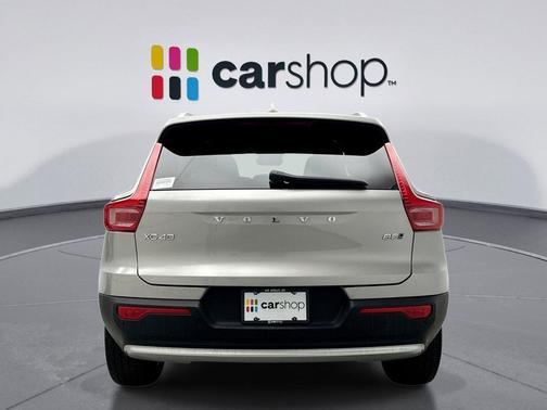 Silver Dawn 2025 Volvo XC40 B5 Core Bright Theme