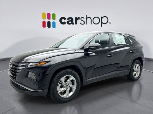 Black Pearl 2024 Hyundai TUCSON SE