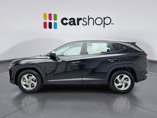 Black Pearl 2024 Hyundai TUCSON SE