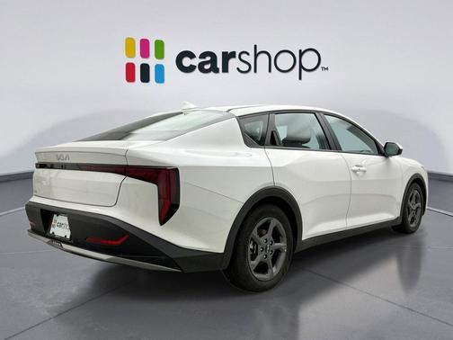 Snow White Pearl 2025 Kia K4 LXS