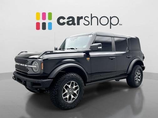 Shadow Black 2025 Ford Bronco Badlands