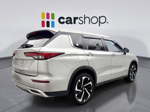 2022 Mitsubishi Outlander SE