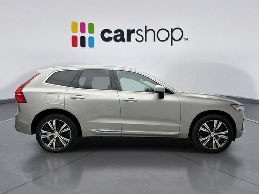Silver Dawn Metallic 2023 Volvo XC60 B5 Plus Bright Theme