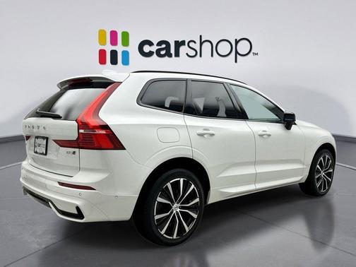 2025 Volvo XC60 B5 Plus