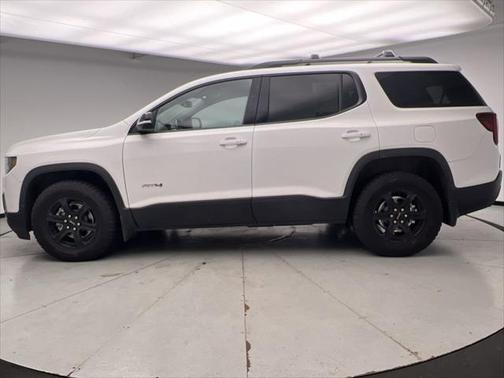 2022 GMC Acadia AWD AT4
