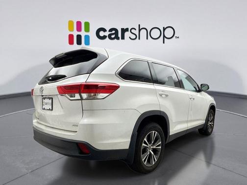 2019 Toyota Highlander LE